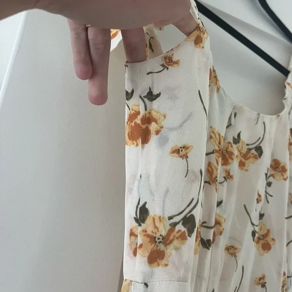 Reformation floral dress - Picture 4 of 9